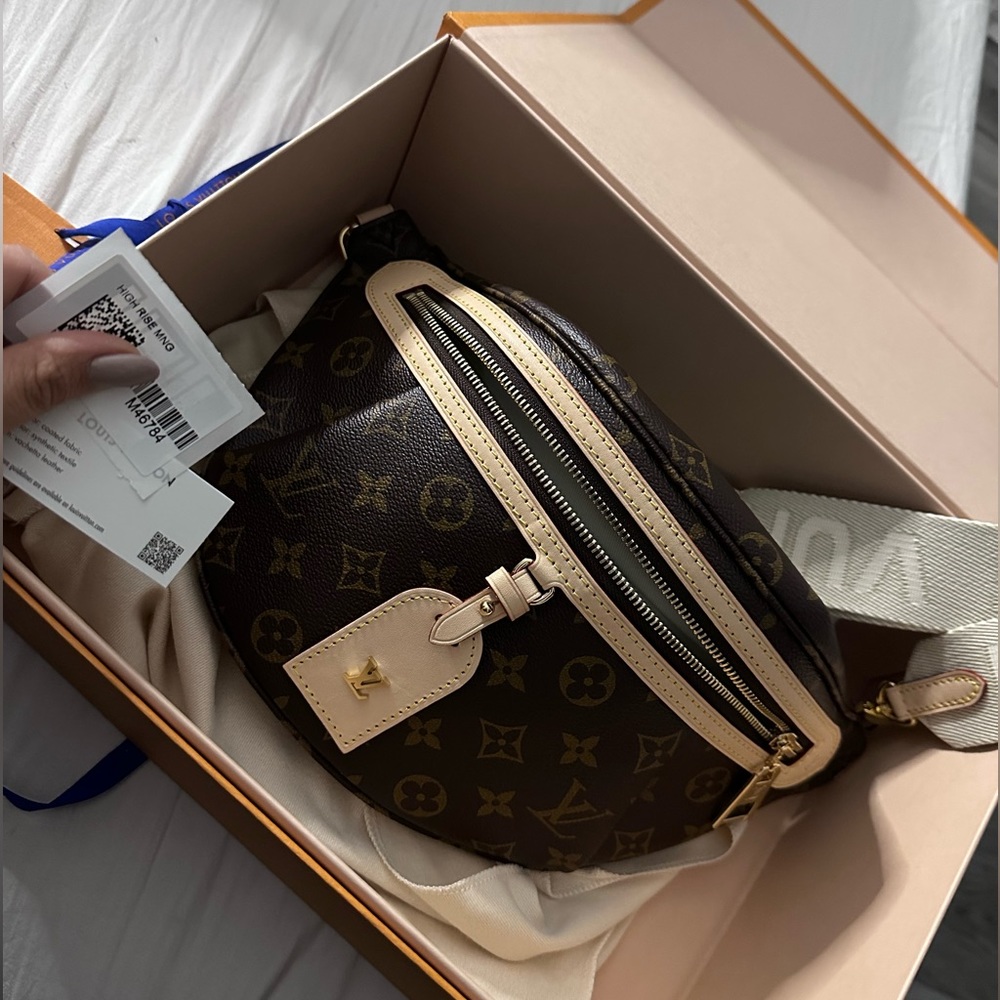 Authentic Louis Vuitton high rise (newer version of bumbag)